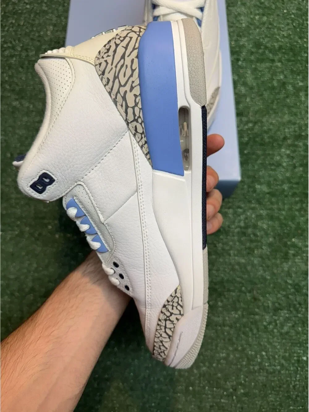 Jordan Retro 3 UNC Size 10